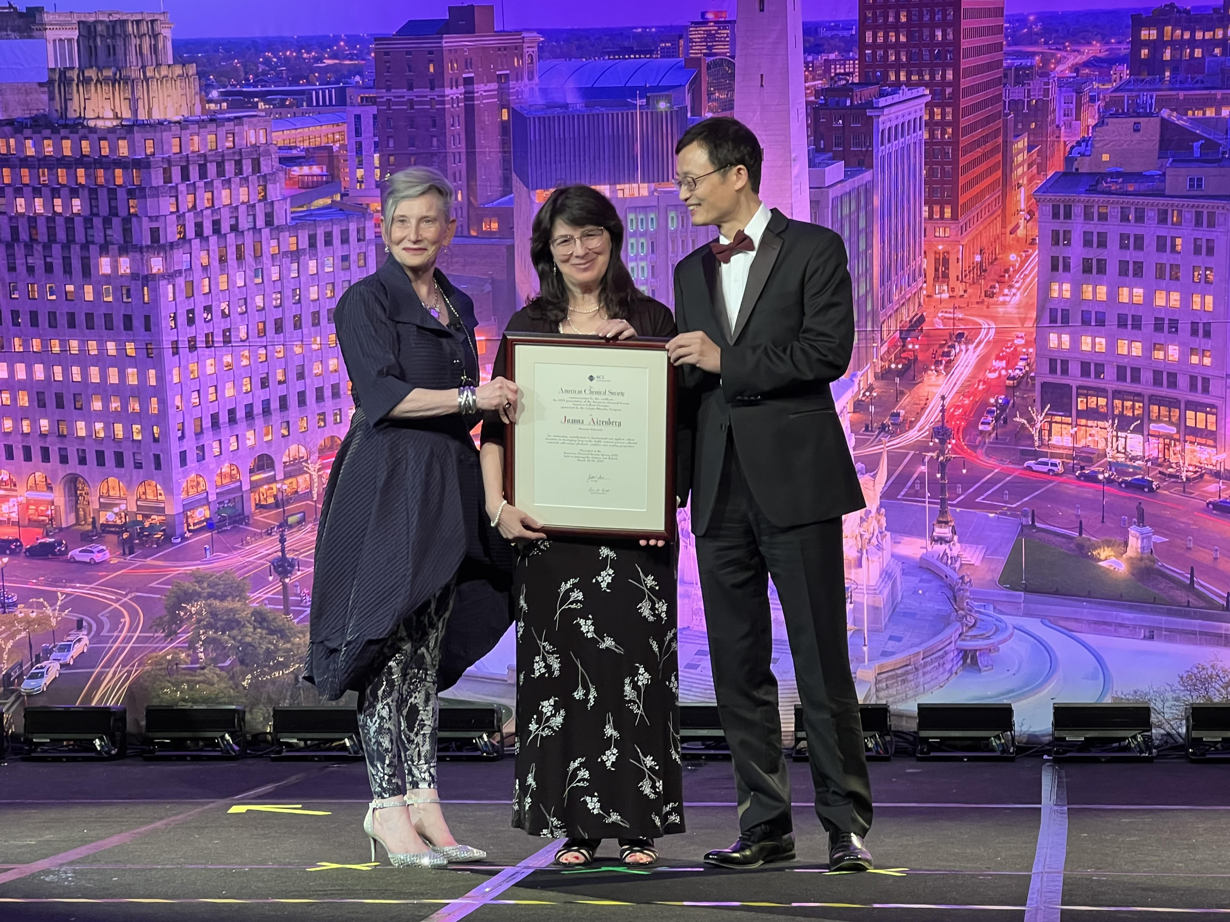 joanna_acs_award_in_colloid_chemistry.jpg