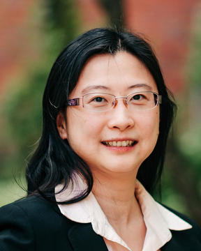 Lu Wang headshot