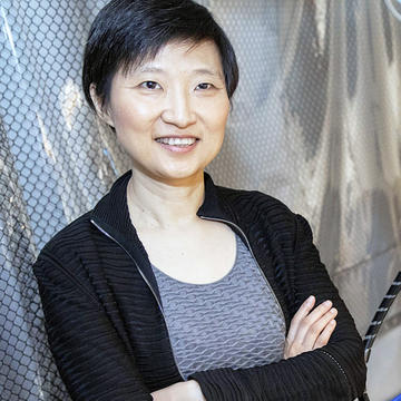 Xiaowei Zhuang wins the 2018 Breakthrough Prize